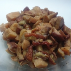 champignons porcini bouillis