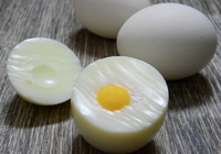 olivier için yumurta pişirmek