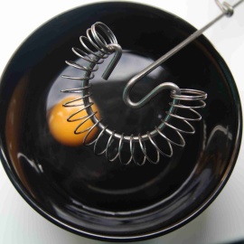 oeuf dans la pâte pour la viscosité