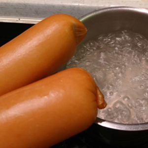 saucisses avant la cuisson